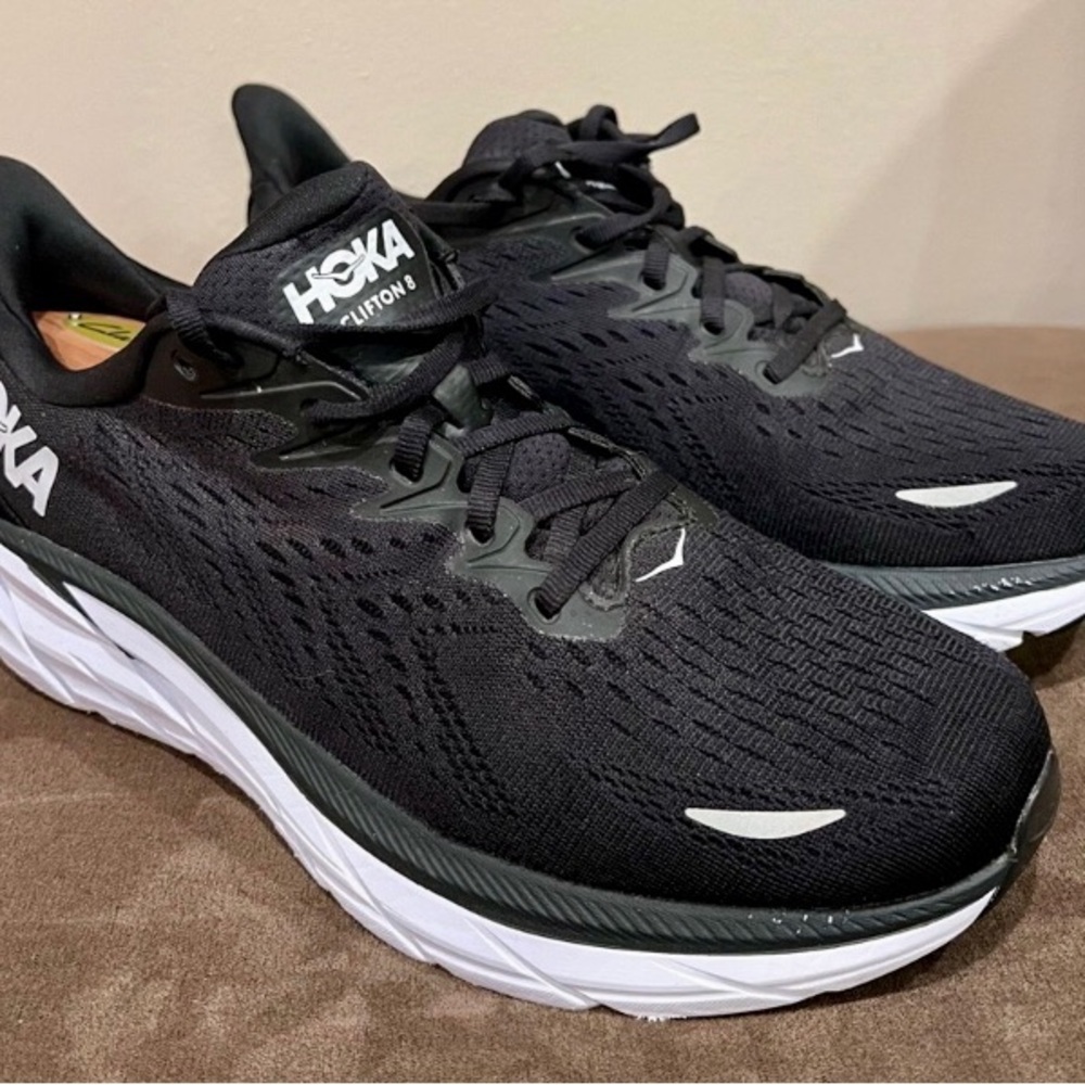 Hoka One One Clifton 8 Women’s Wide 10.